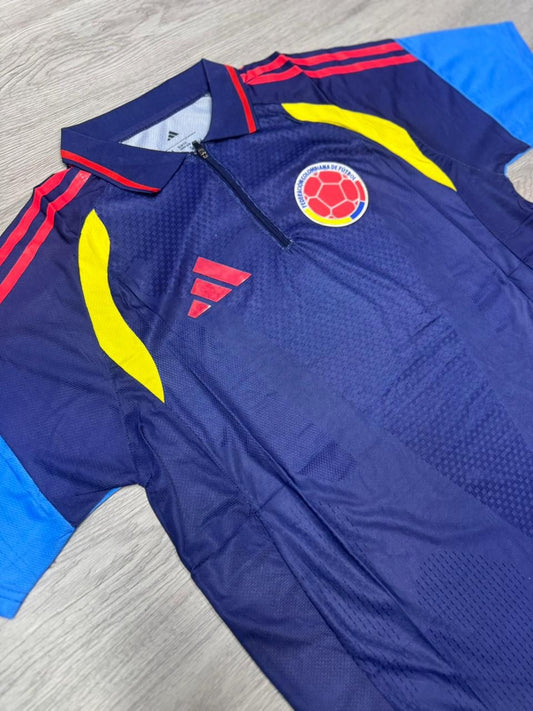 Camiseta presentación tipo polo azul Colombia Mundial 2026