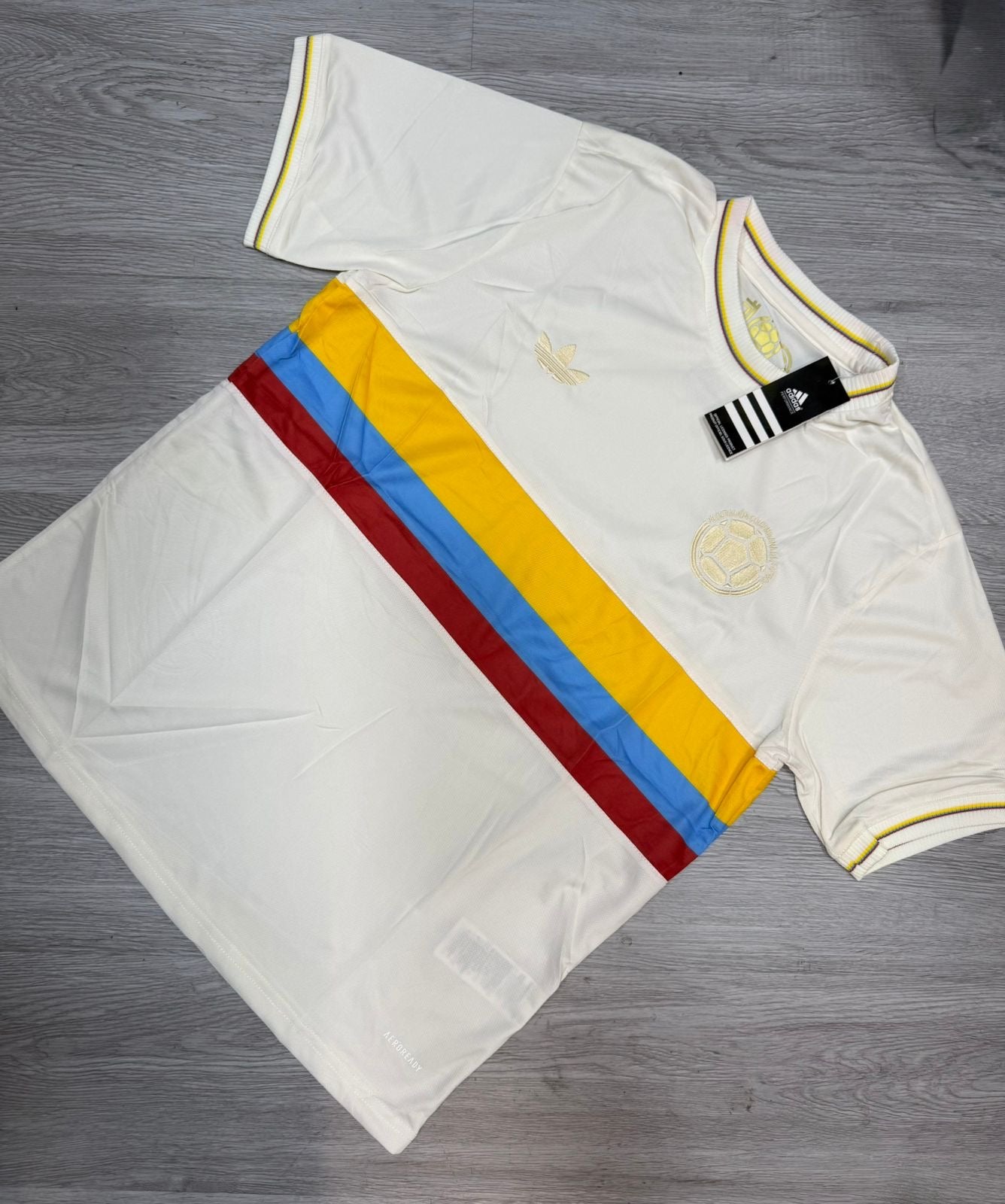 Camiseta Centenario Colombia 100 Años – Edición Especial (Caballero)
