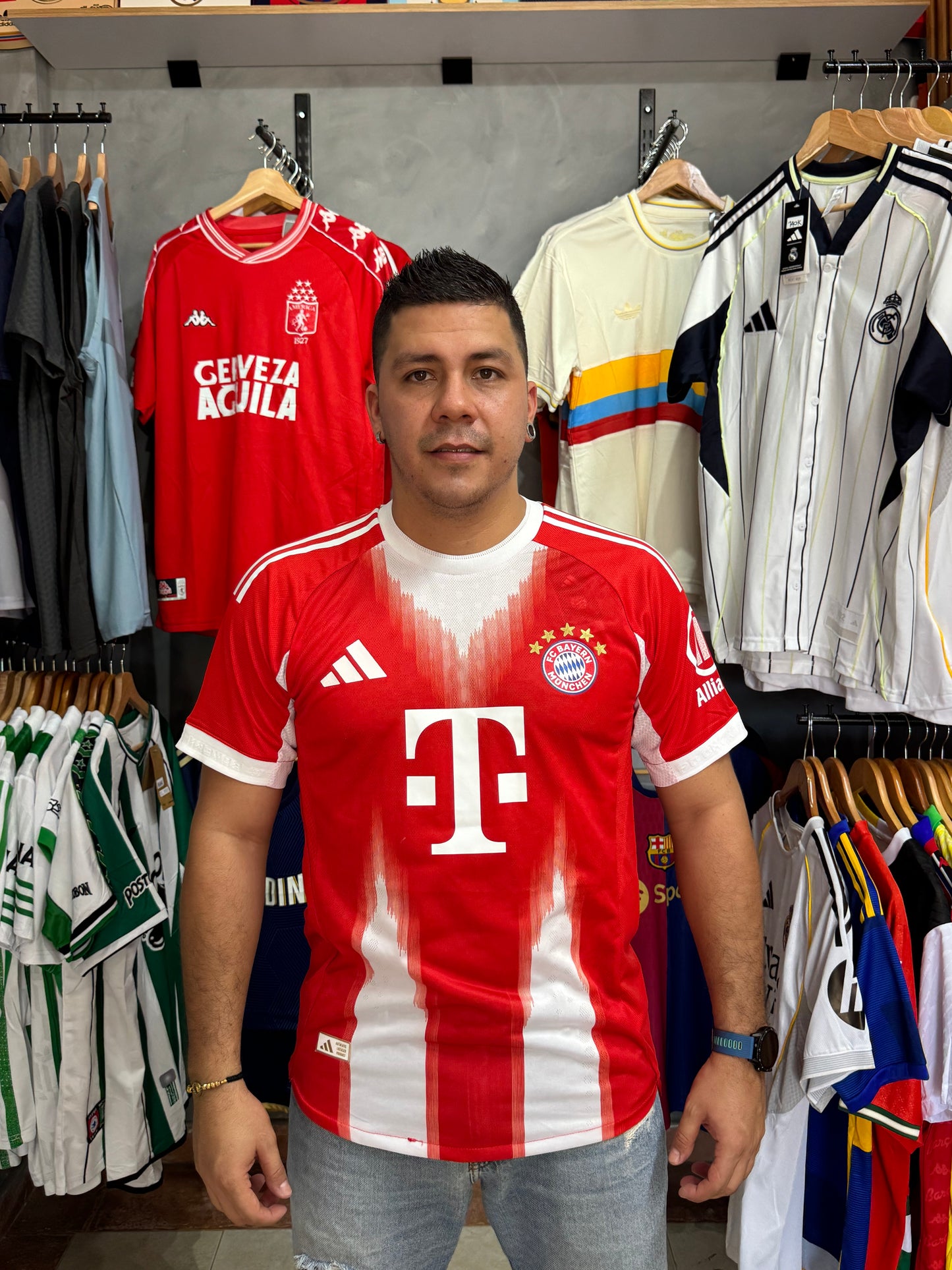 Camiseta Bayern Munich 2025